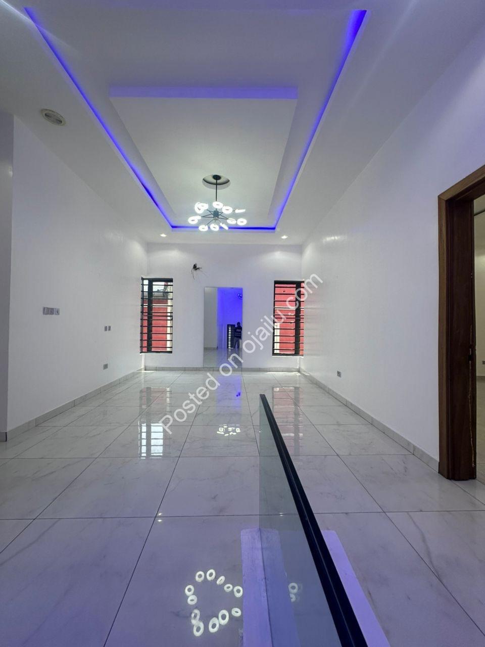 Spacious 4-Bedroom Haven with BQ in Gated Lekki Estate