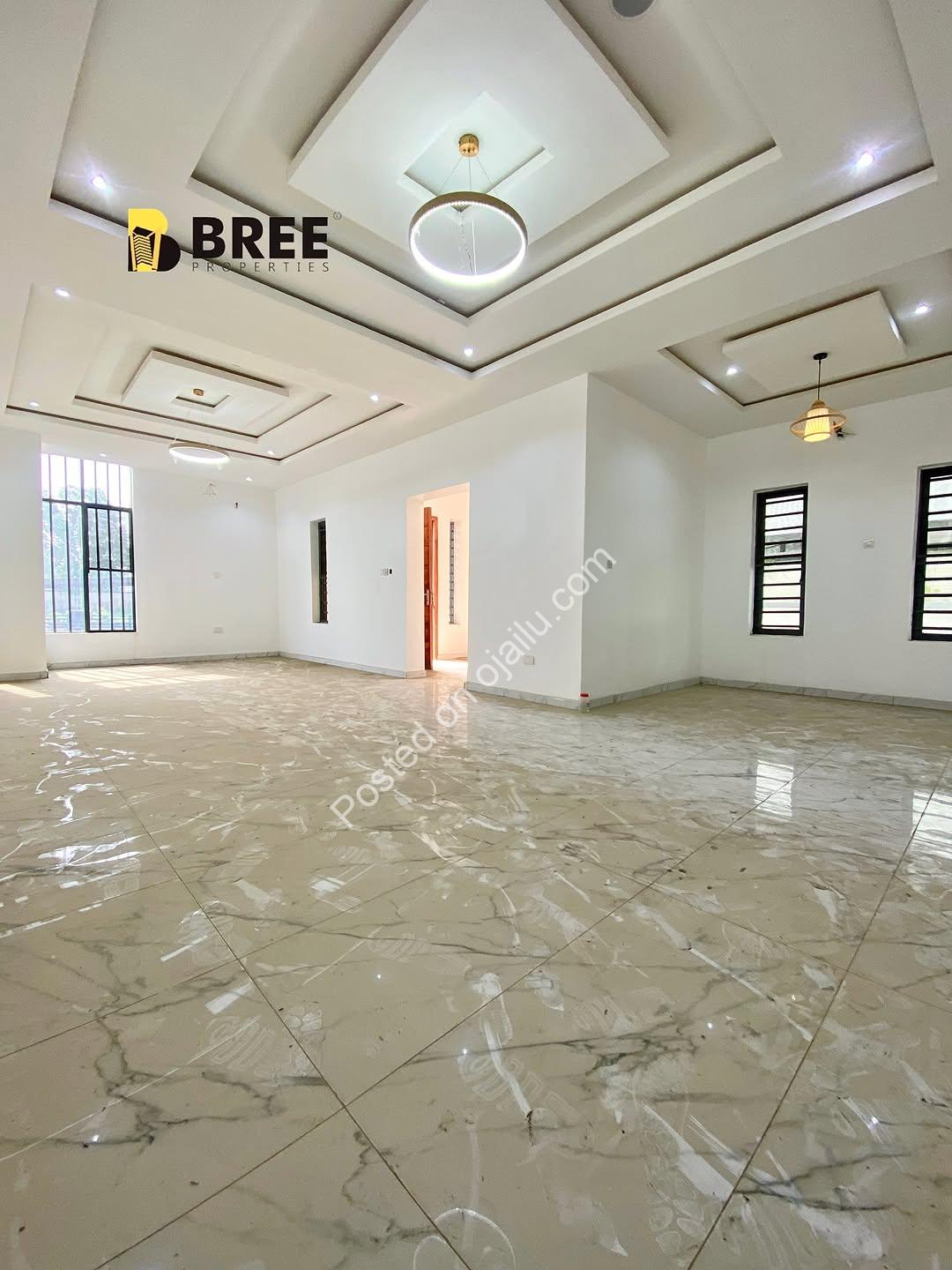 Majestic 5-Bed Ensuite Home with BQ in Ajah