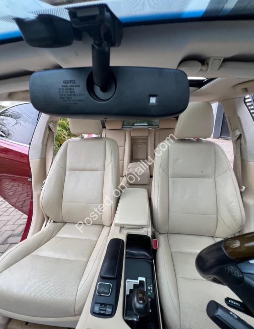 Immaculate 2015 Lexus ES350: Full Option, 1 Owner