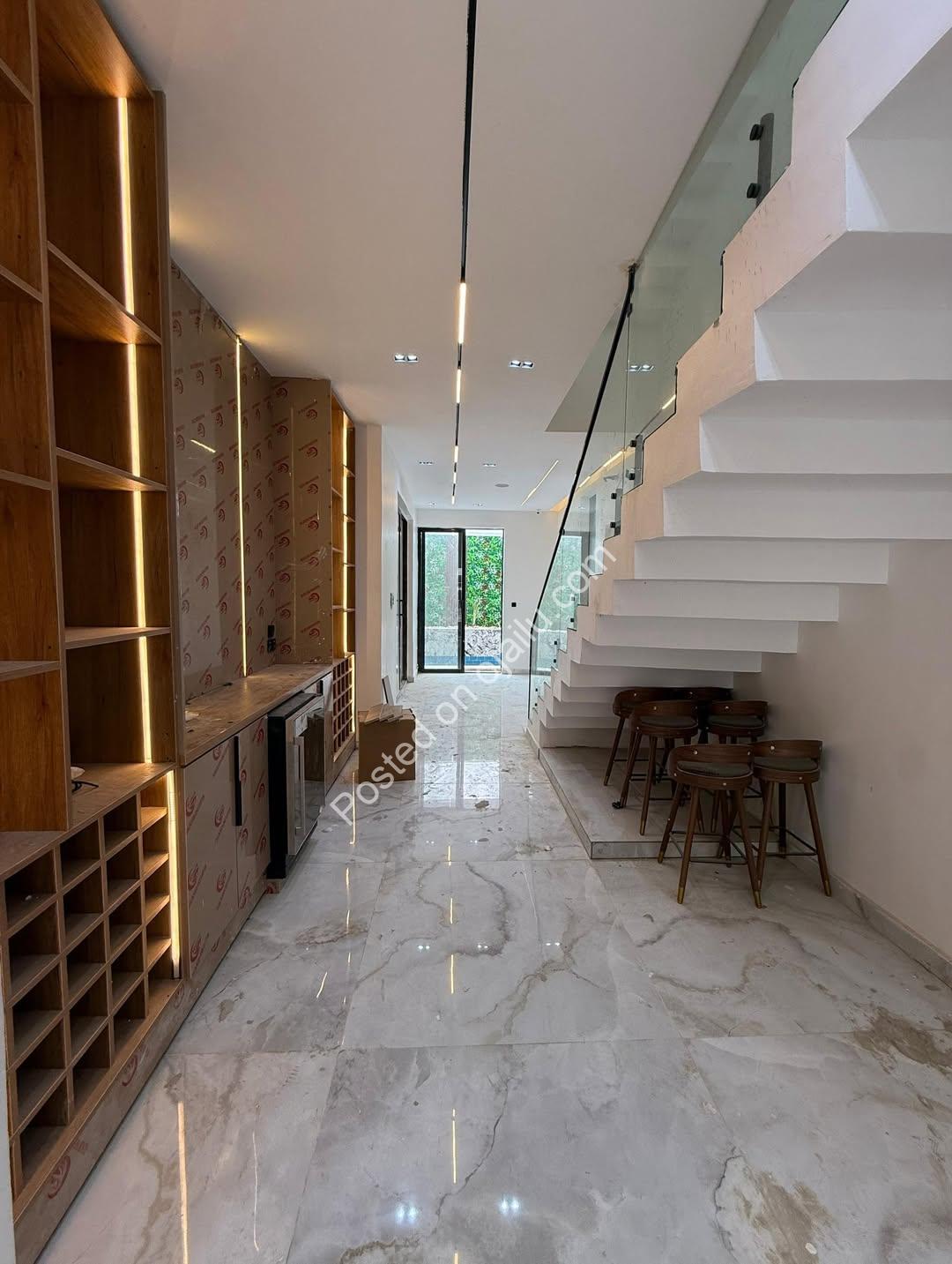 Lekki’s Ultimate 5-Bedroom Estate Oasis with Pool & Gym