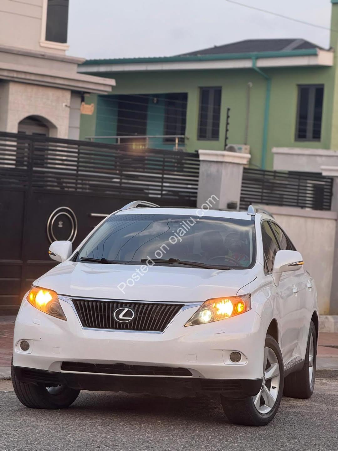 Affordable Luxury: 2011 Lexus RX350, Ready to Own
