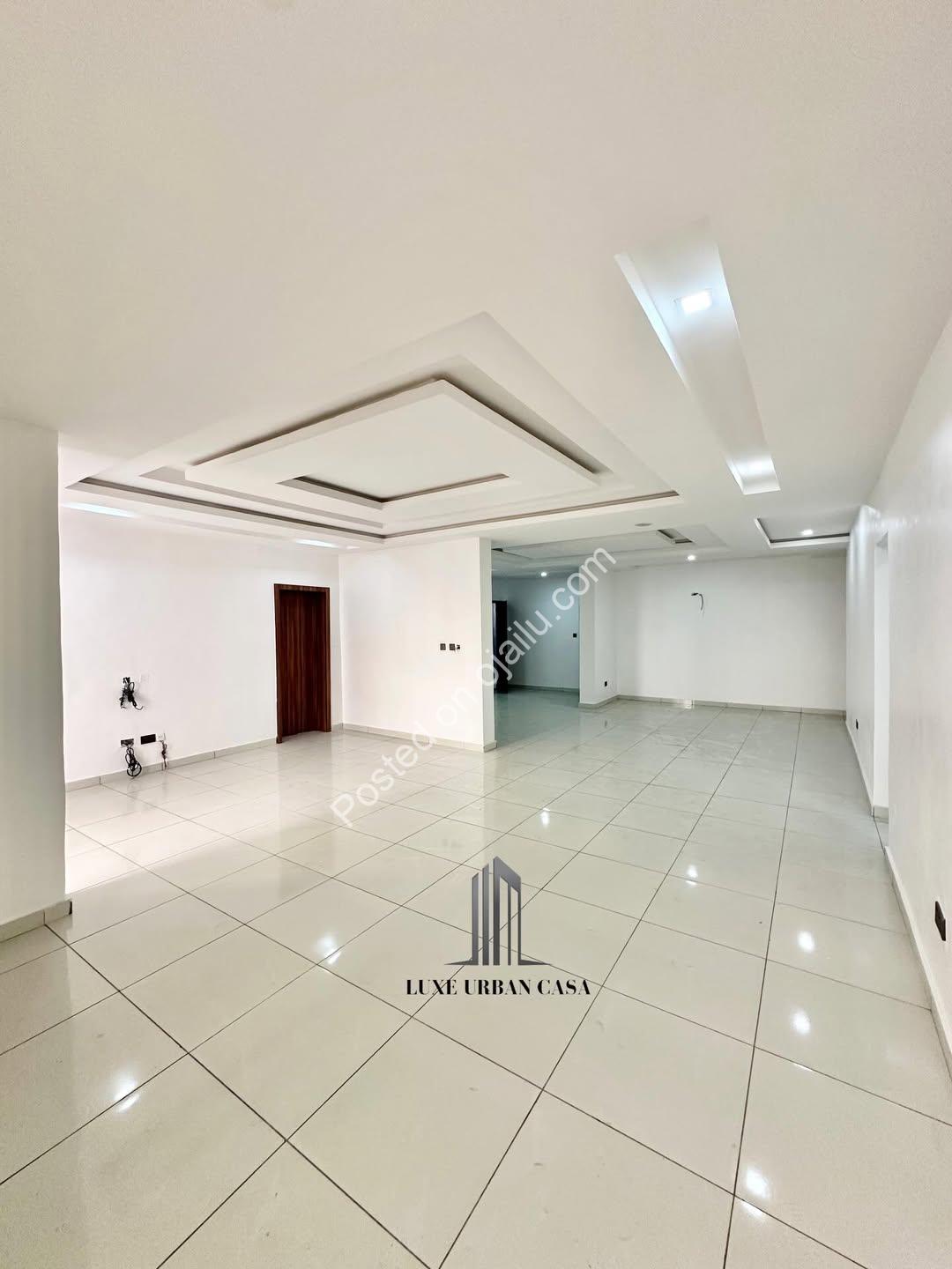 Ikate Penthouse: 4 Beds, Pool & Epic Terrace