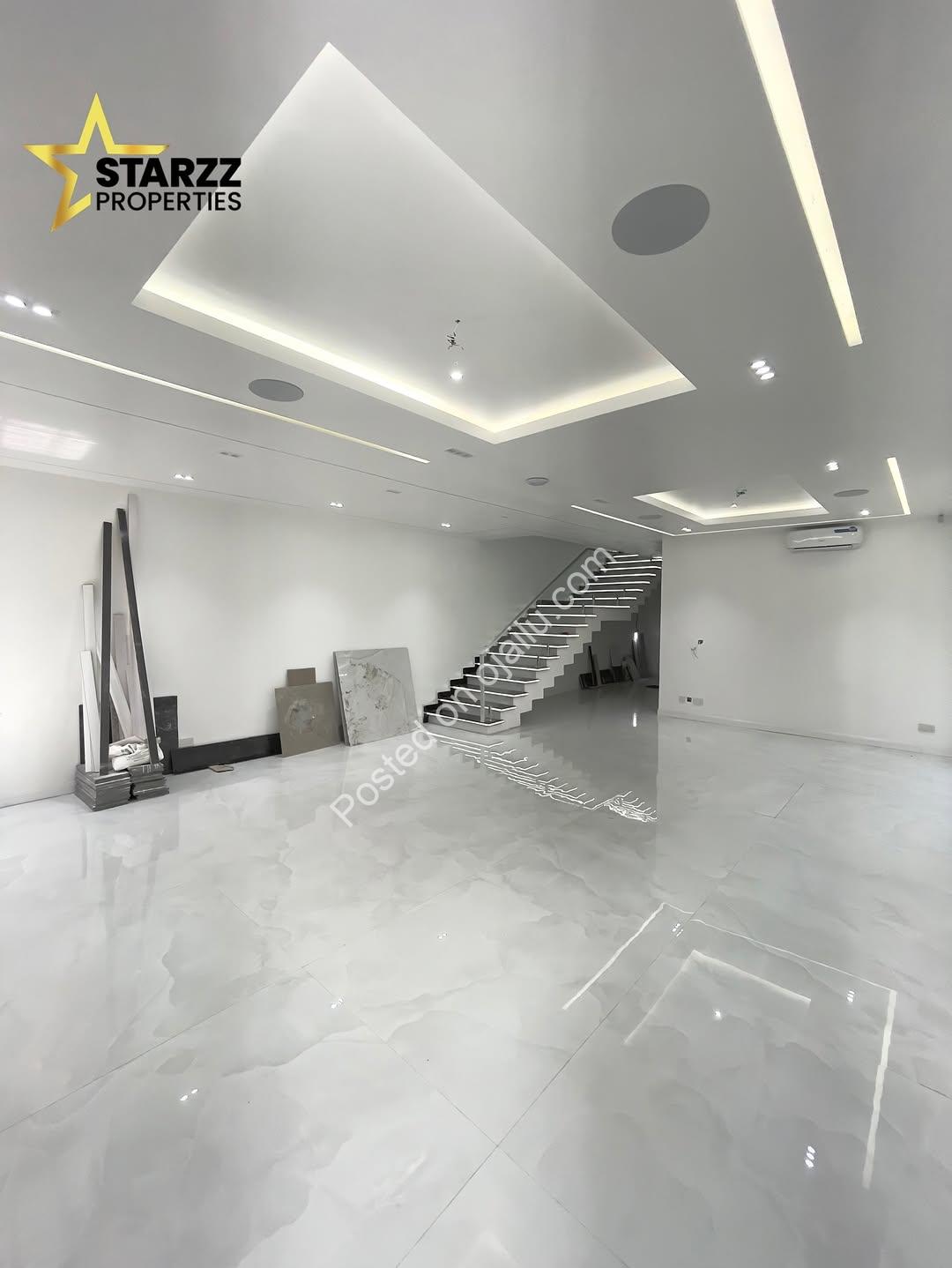 5-Bed Ikate Palace with Rooftop Oasis