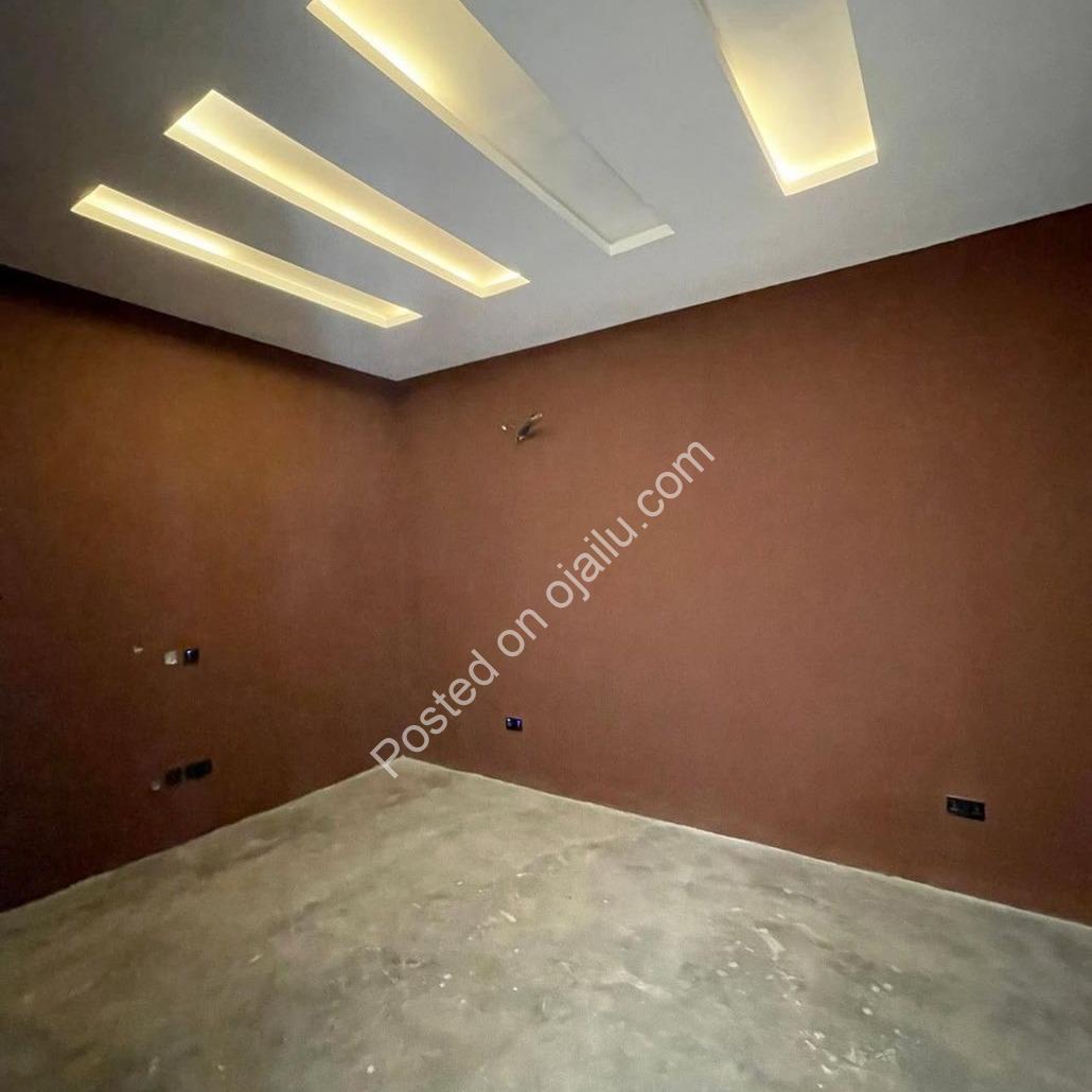 Orchid Lekki’s Ultimate 5-Bedroom Estate with Pool & Cinema