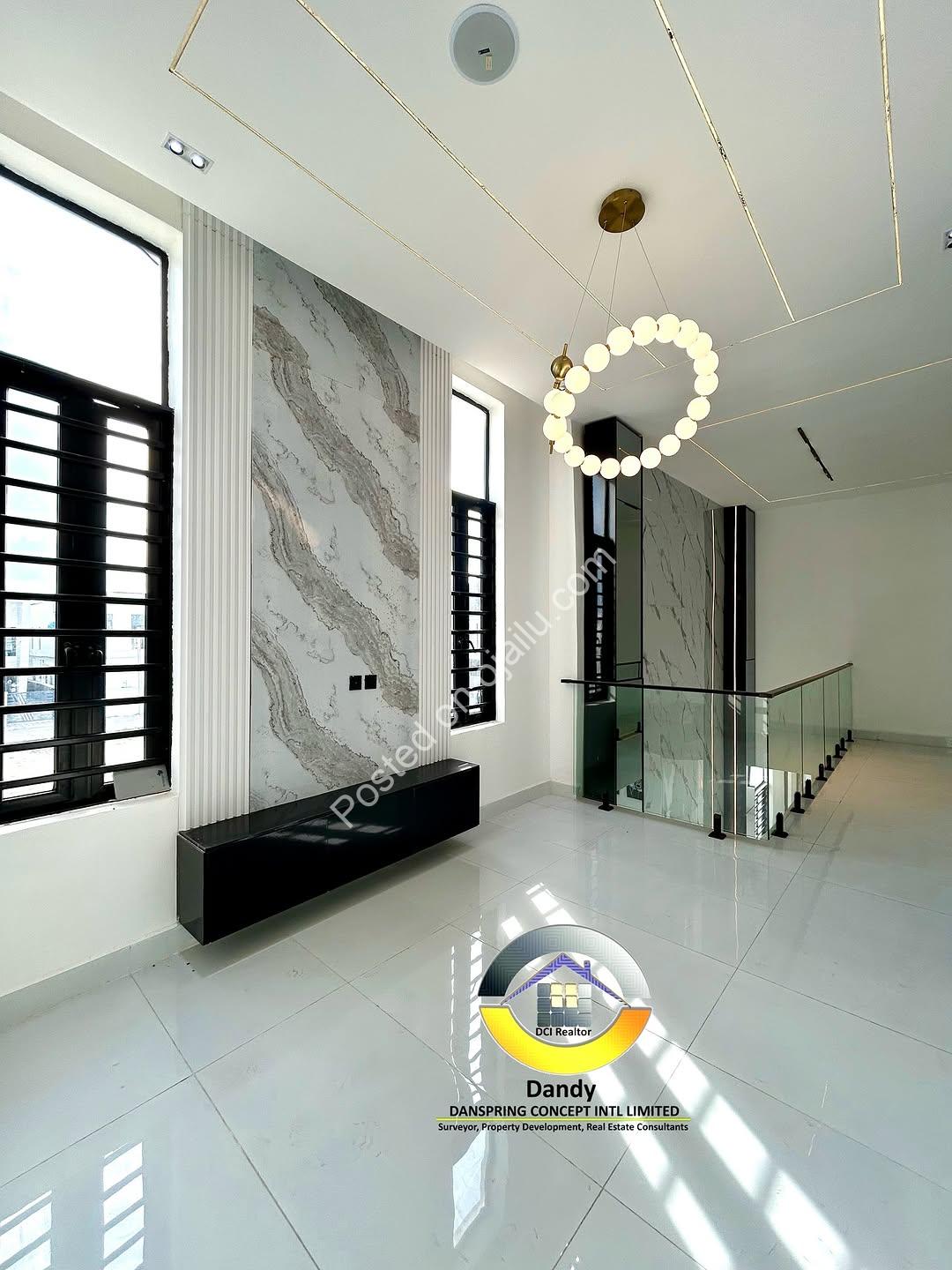 Lekki’s New 5-Bed Masterpiece with Resort-Style Pool