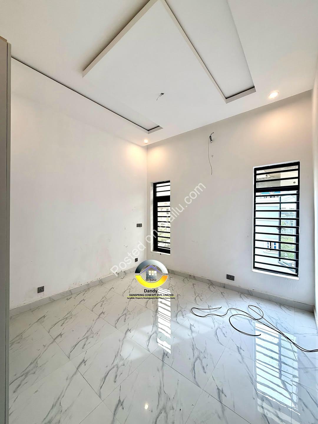 Elegant 4-Bedroom Duplex with BQ in Prime Chevron