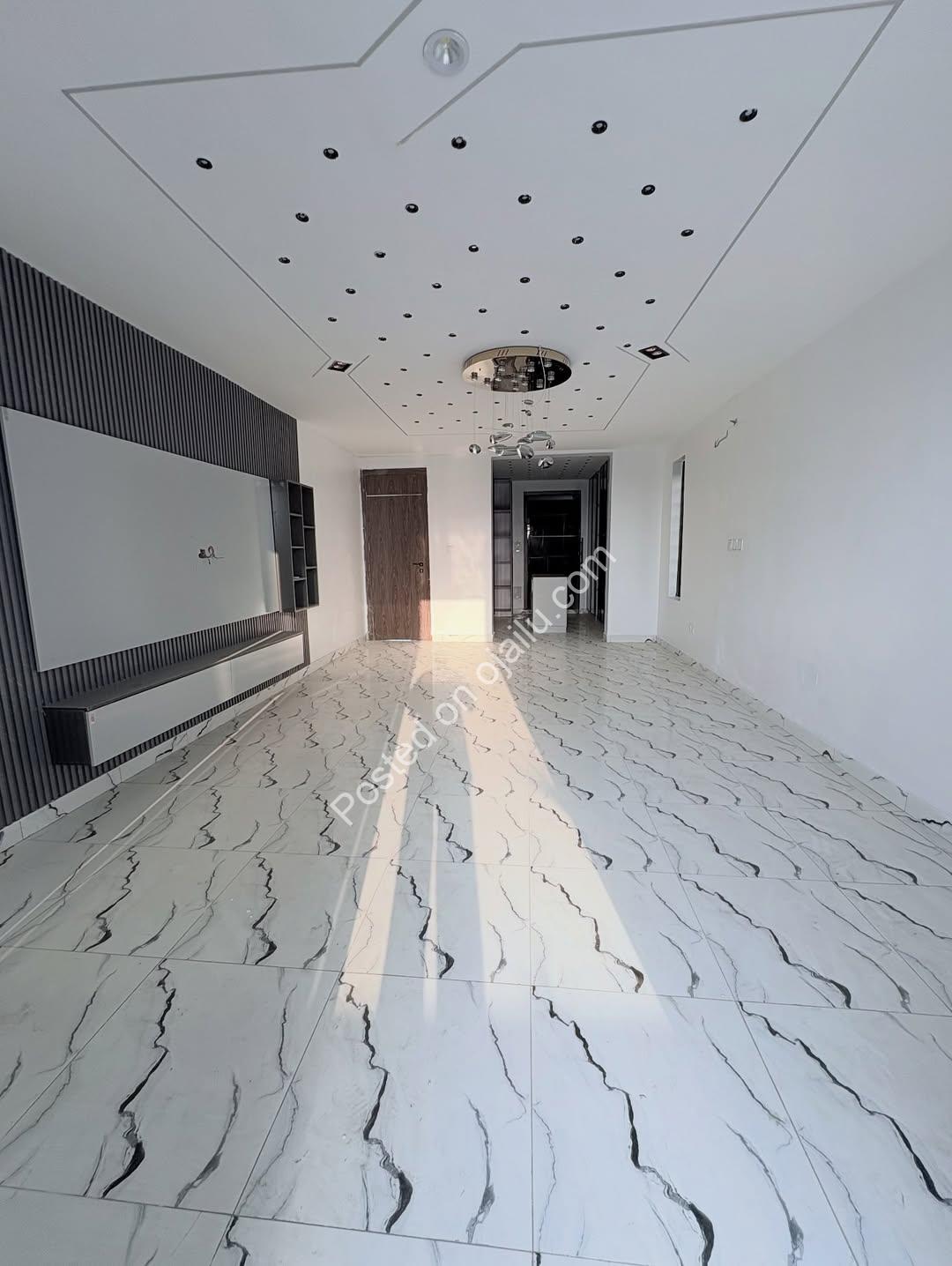 Sleek 5-Bed Duplex with Pool & Gym in Ikota