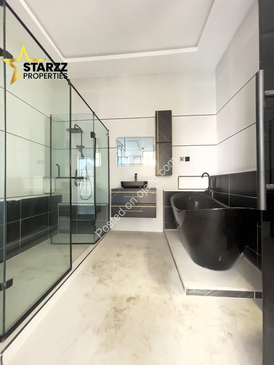 Sleek 5-Bedroom Oasis with Pool in Sangotedo