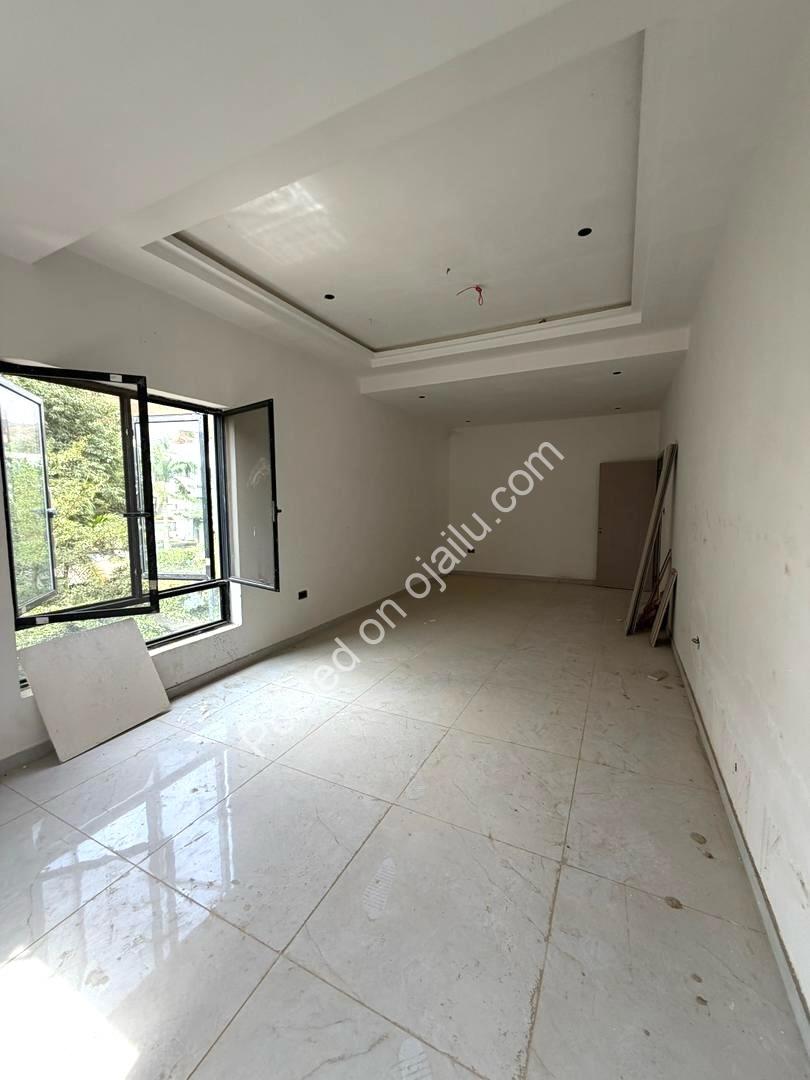 Katampe Palace: 6BR Duplex with Pool & BQ