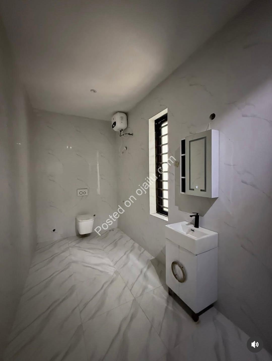 5-Bedroom Modern Oasis in Lekki’s Secure Estate