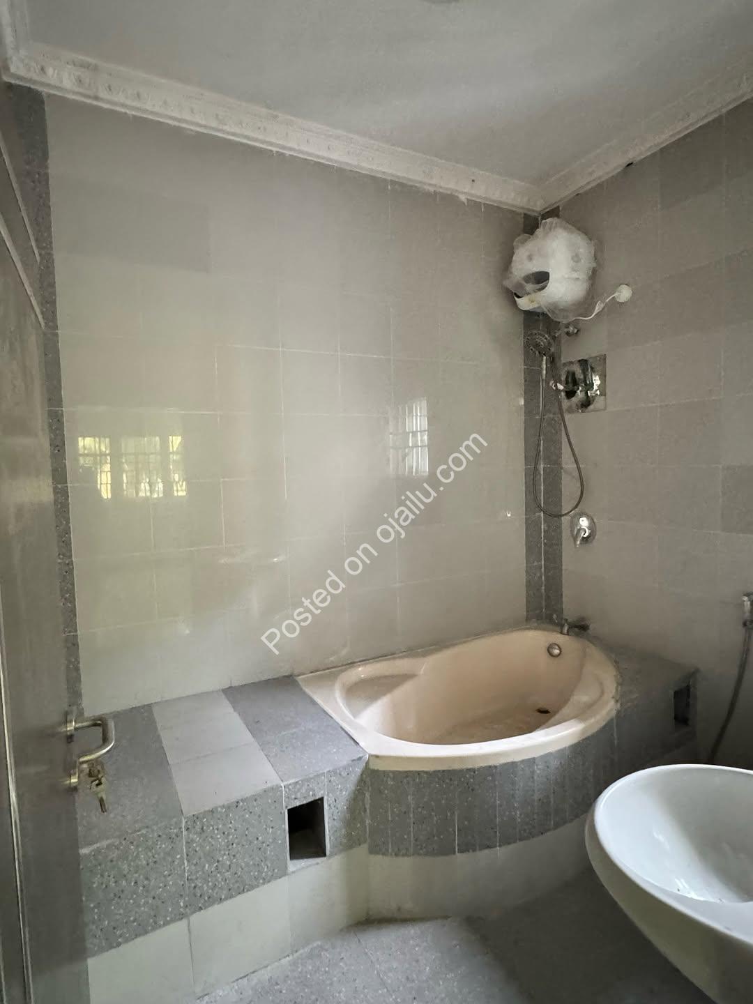 Stadium Road’s Premier 4-Bedroom Duplexes