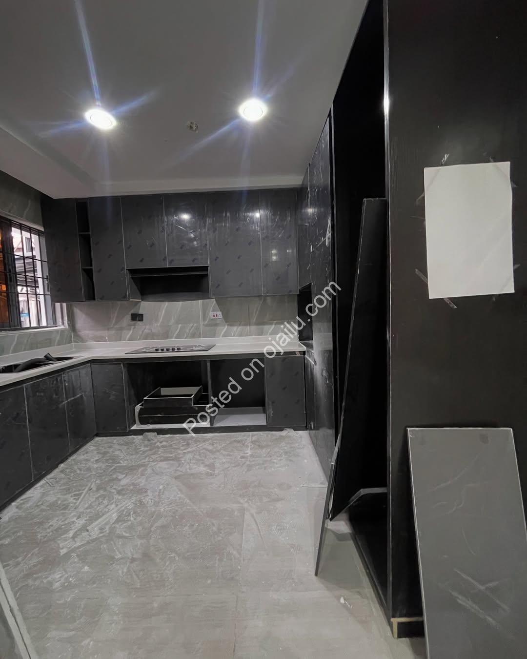 5-Bedroom Lekki Gem: Spacious Luxury Duplex with Premium Finishes