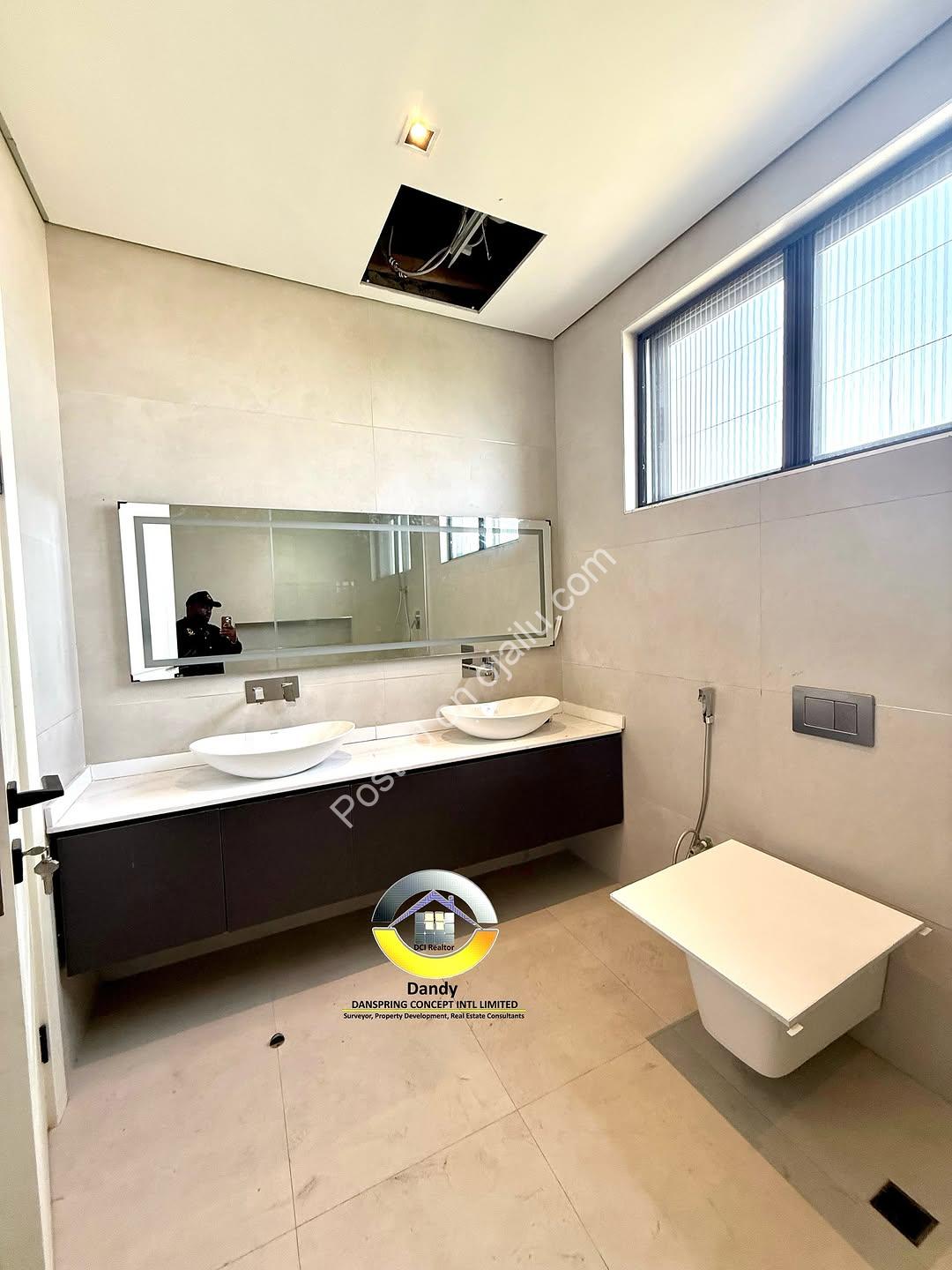 Lekki’s Ultimate 4-Bed Duplex with Cinema & Pool