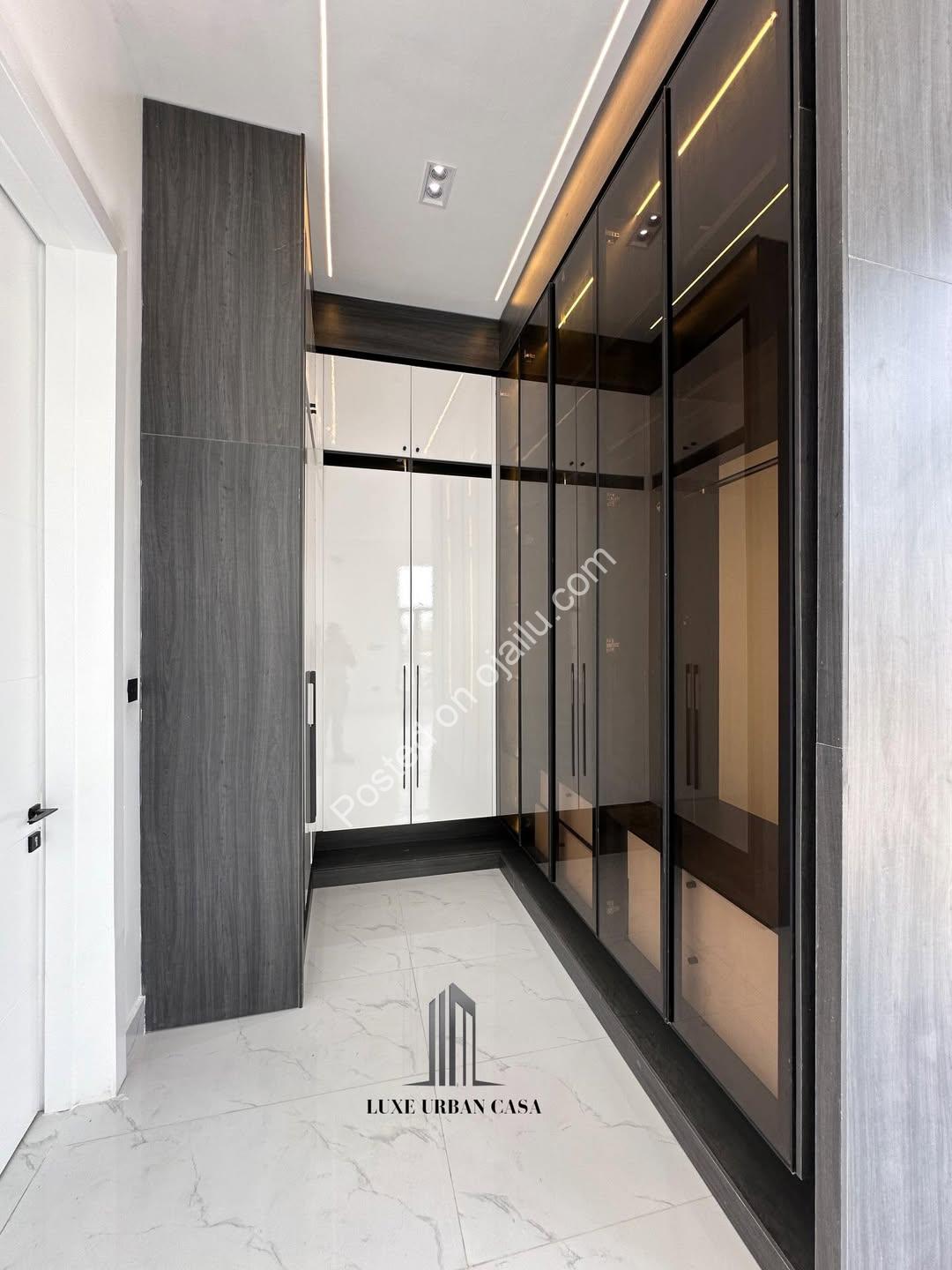 Lekki’s Ultimate 5-Bedroom Estate with Private Cinema & Rooftop