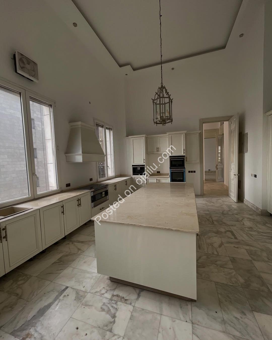 Ikoyi’s Ultimate Penthouse: 5BR with Pool & Serenity