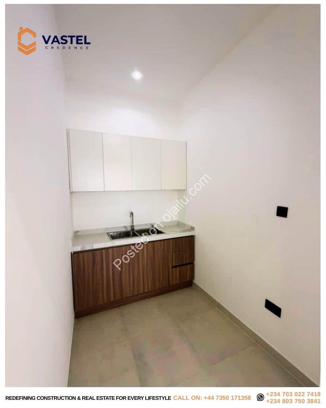 Majestic 5-Bed Duplex with Cinema & Solar in Lekki