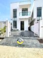 Sleek 5-Bedroom Oasis with Pool in Lekki