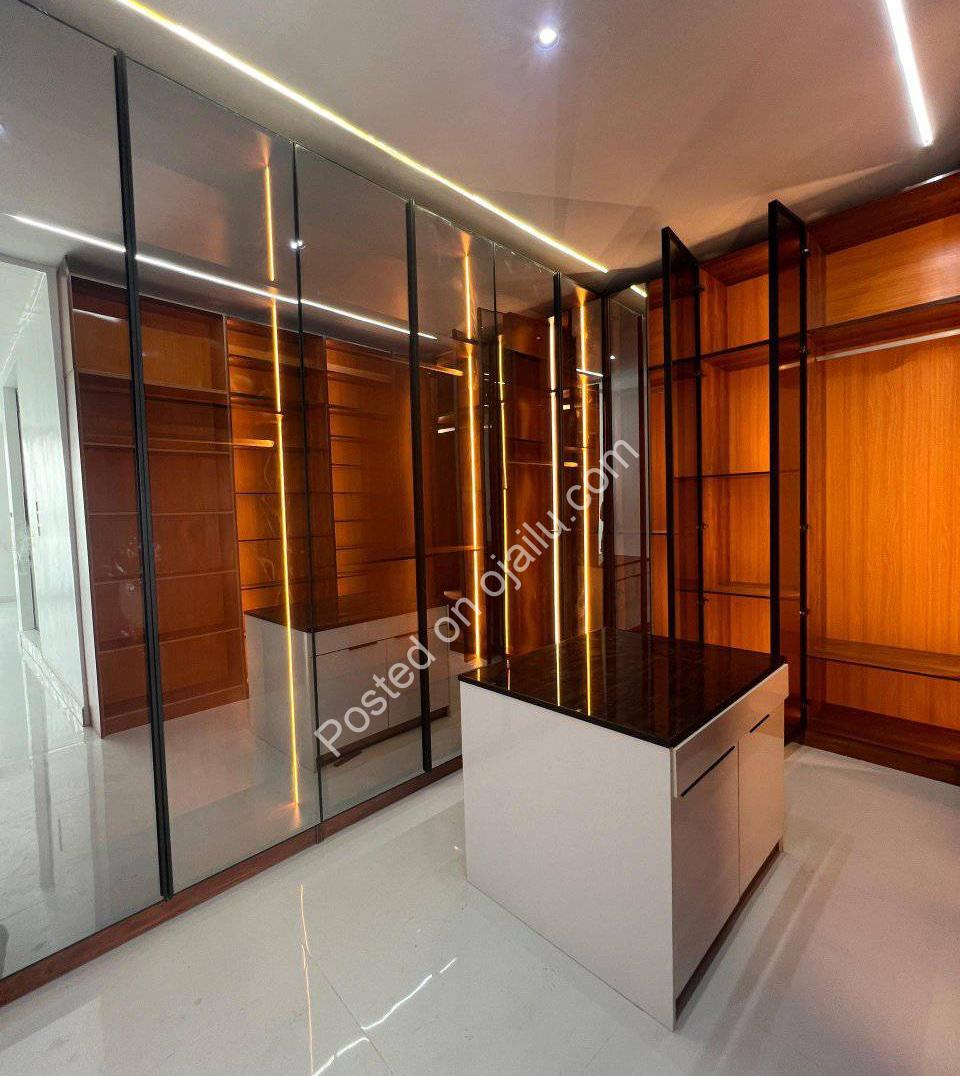 Lekki’s Ultimate 5-Bed Duplex with Private Pool & Cinema