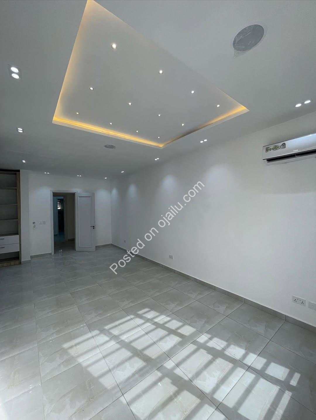 Lekki’s Ultimate 4-Bedroom Oasis with Pool & Gym