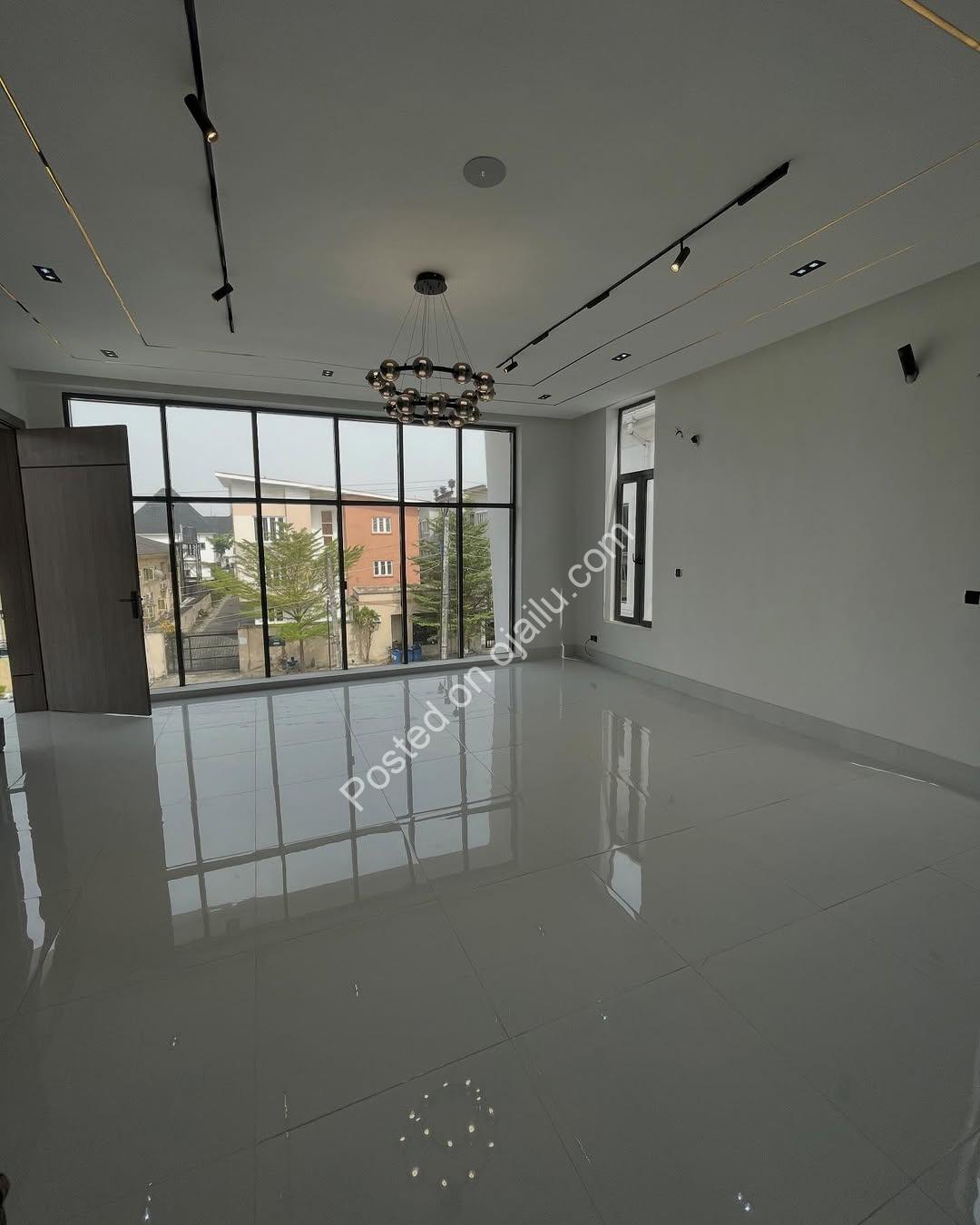 Opulent 5-Bed Duplex with BQ in Secure Lekki Estate