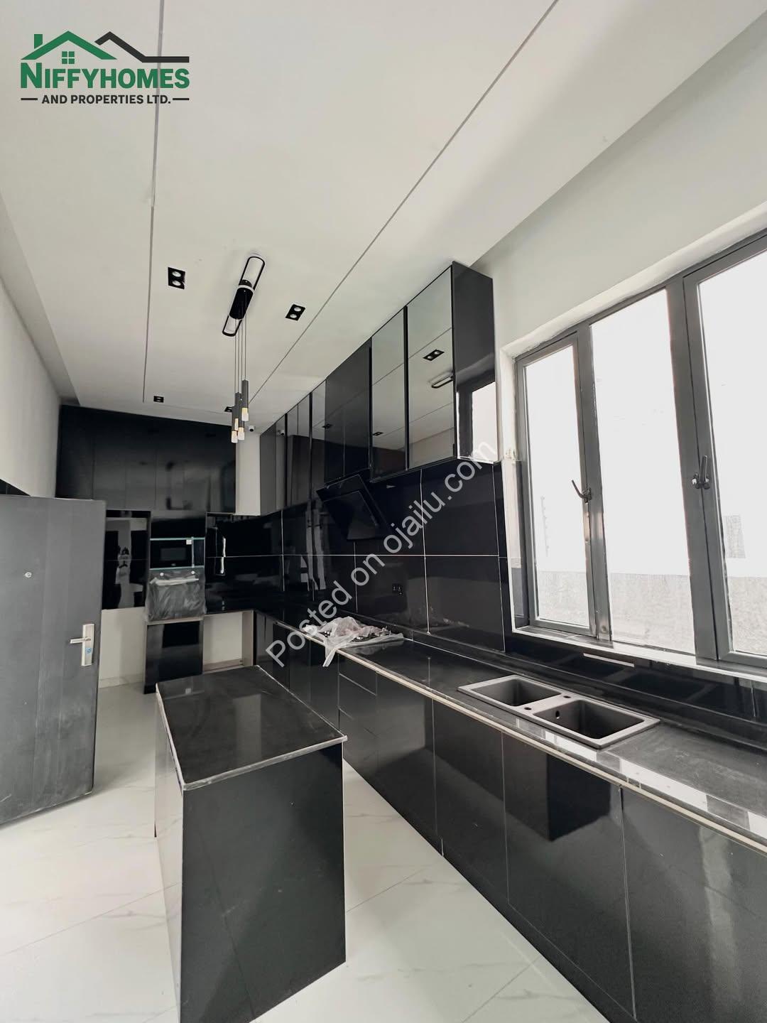 Sangotedo’s Newest 5-Bedroom Haven with Pool