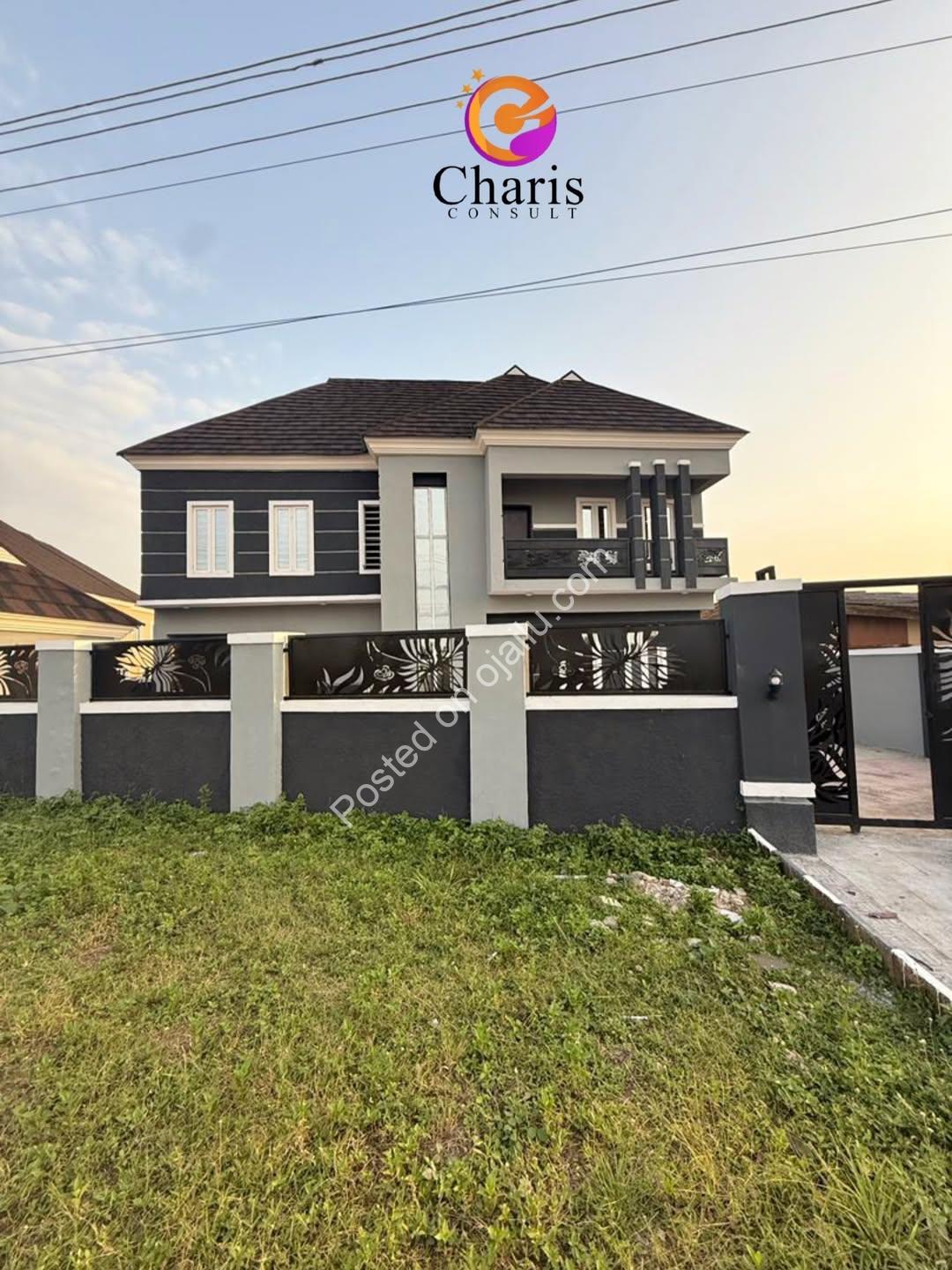 Grand 5-Bed Duplex with BQ in Prime Ibadan Estate