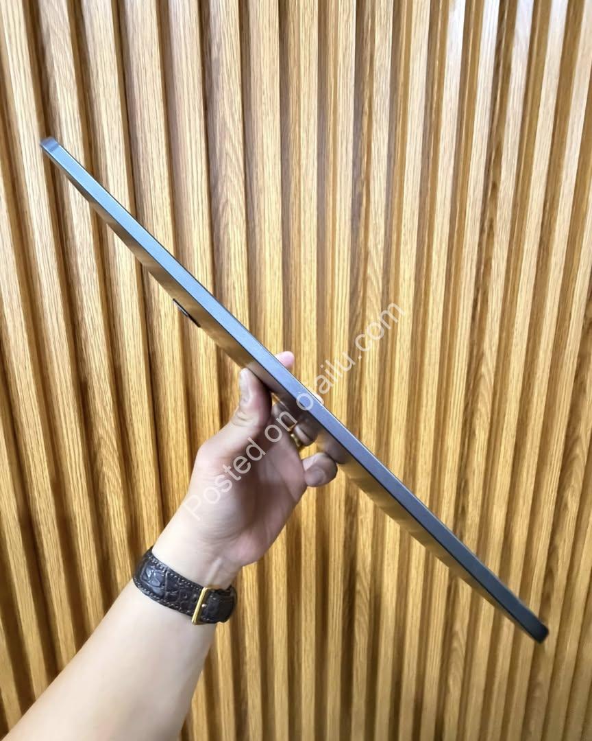 M4 iPad Pro 11″ 256GB: 98.5% New, 96% Battery