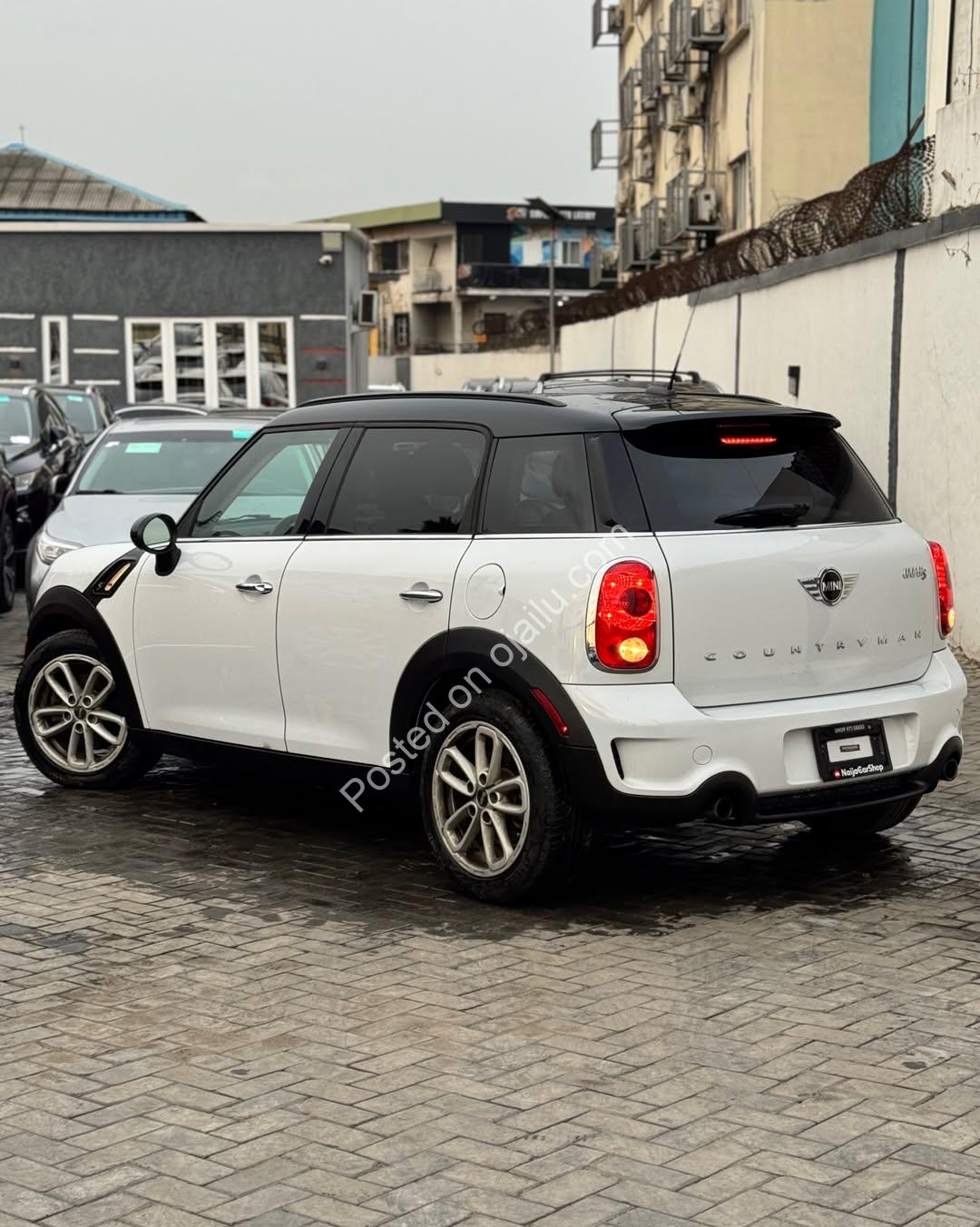 Luxury SUV: Keyless-GO & Premium Tech