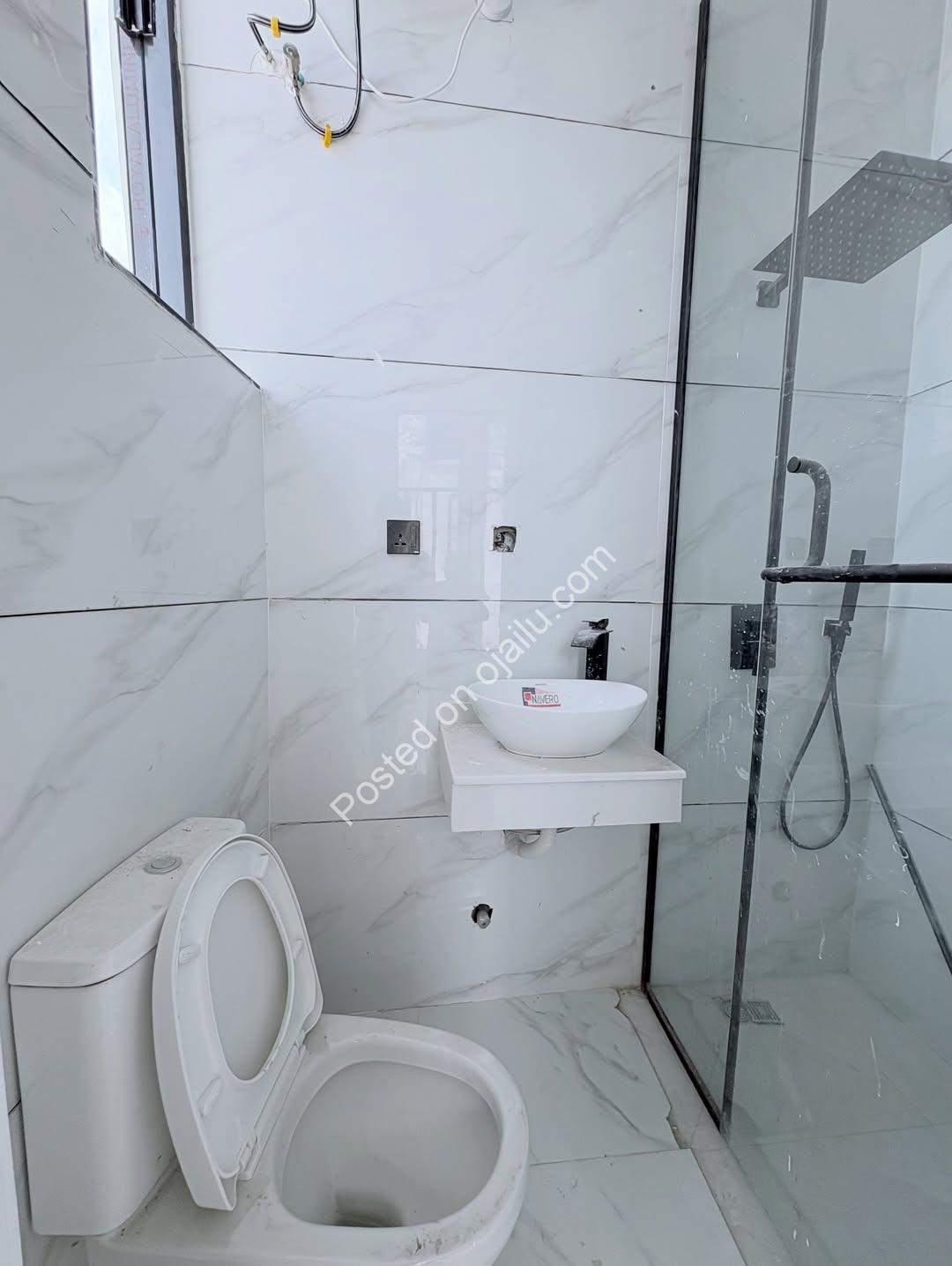 Brand New 5-Bedroom Oasis with Pool in Chevron