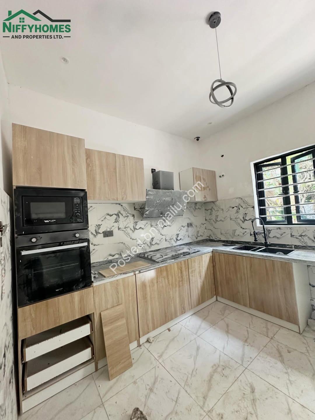 Spacious 3BR Sangotedo Gem with Balcony & Parking