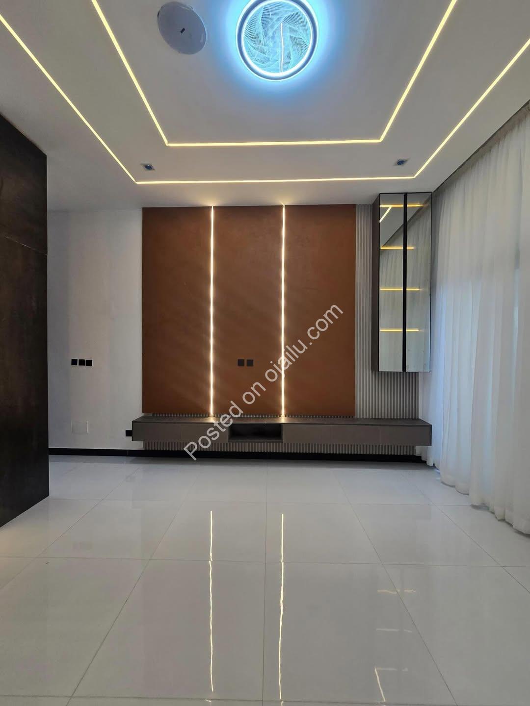 Lekki’s Ultimate 5-Bedroom Estate Oasis