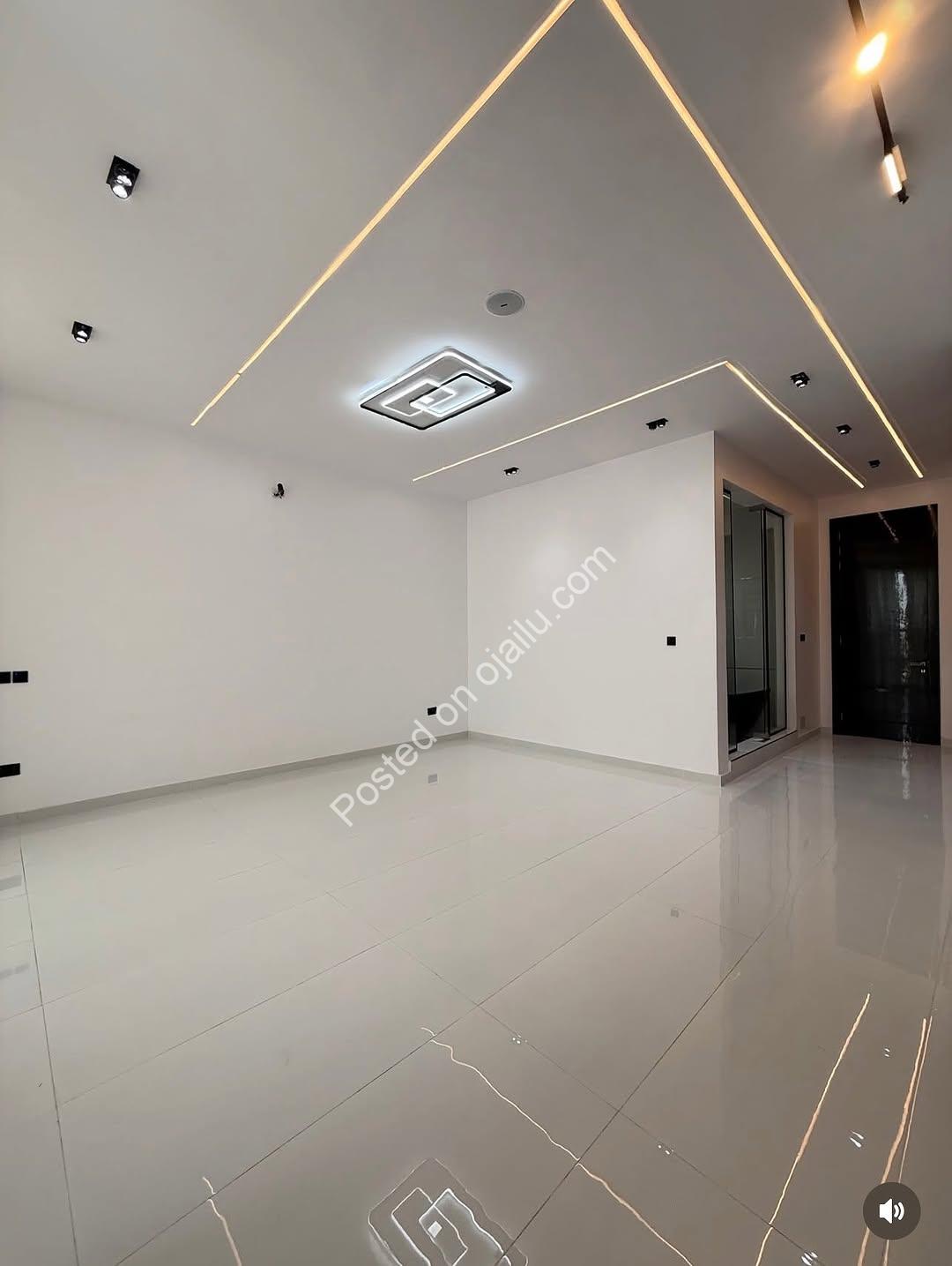 Lekki’s Ultimate 5-Bedroom Smart Estate Masterpiece