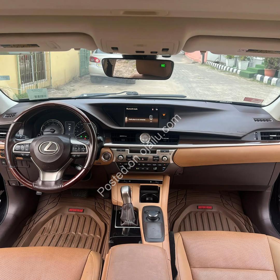 Lexus ES350 2017: Open-Roof Luxury, Now Yours in Lagos