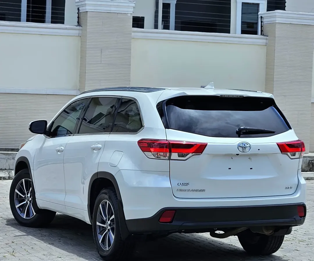 2008 Lexus ES350: Low-Mileage Luxury, Accident-Free