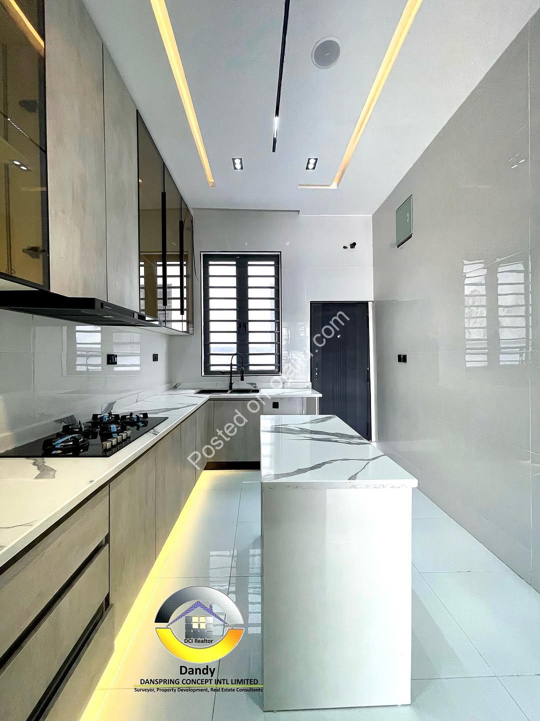 Lekki’s Finest: 4-Bed Ensuite Haven with BQ