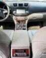 “Mint 2011 Toyota Highlander Limited: Keyless, Leather, Sunroof & More!”