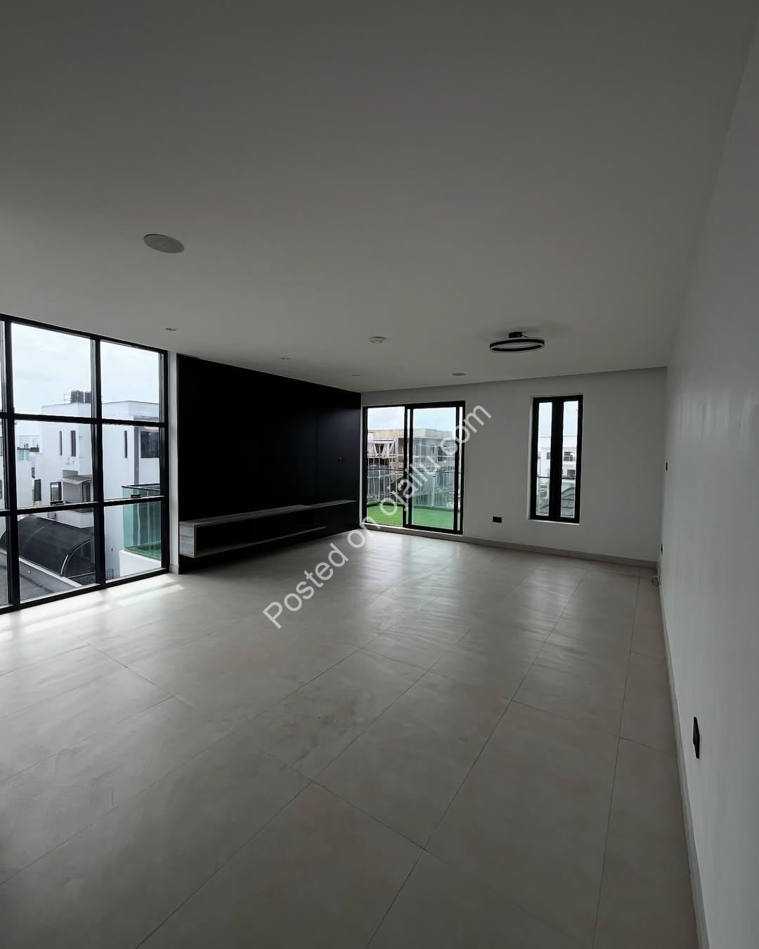 Lekki’s Ultimate 5-Bedroom Estate with Cinema & Pool