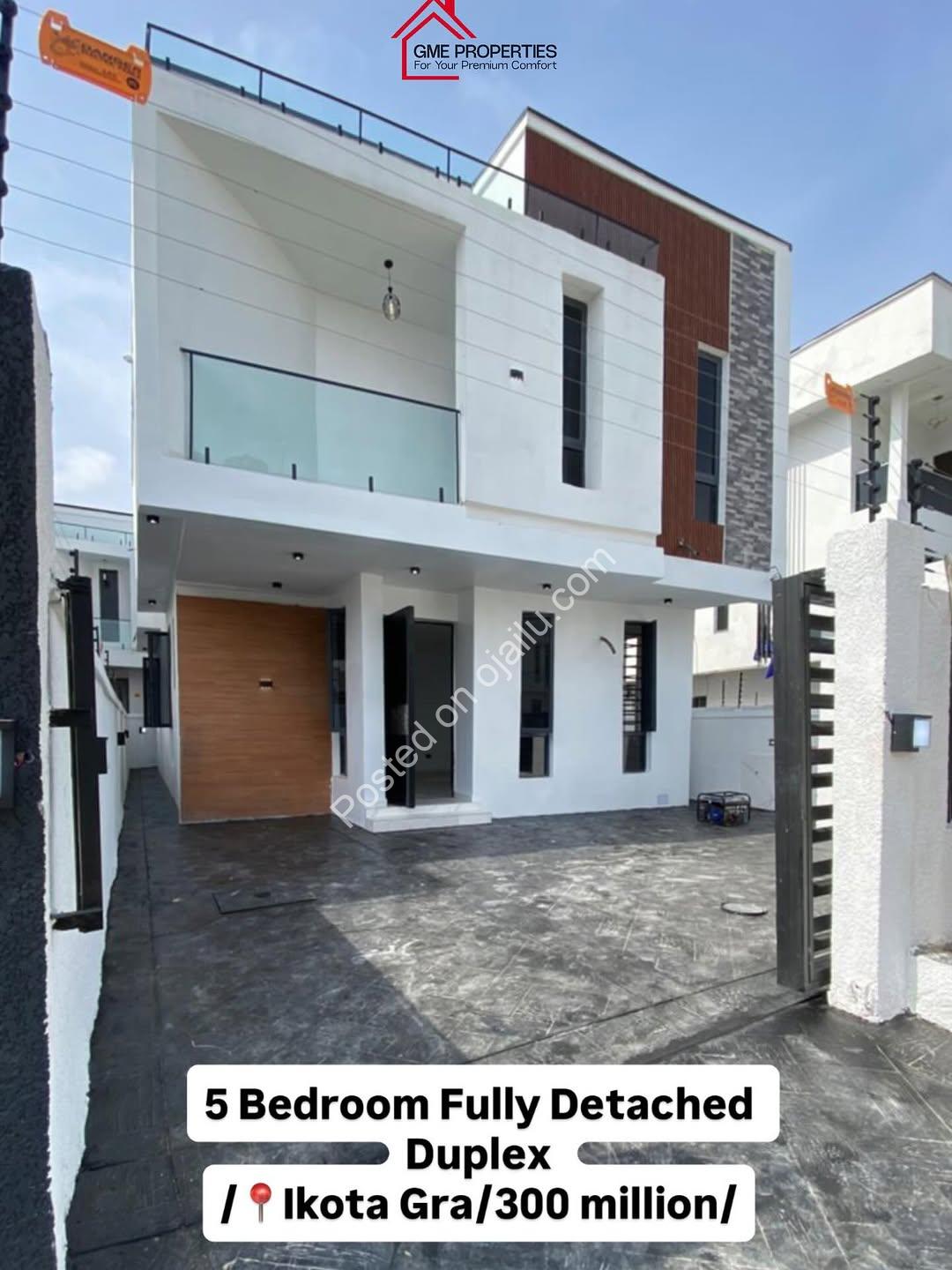 5-Bed Ensuite Haven: Modern Luxury in Ikota Gra