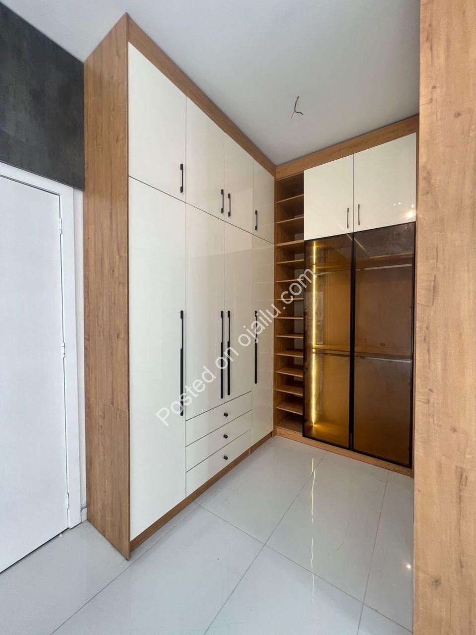 Sleek 4-Bed Ensuite Haven in Prime Lekki