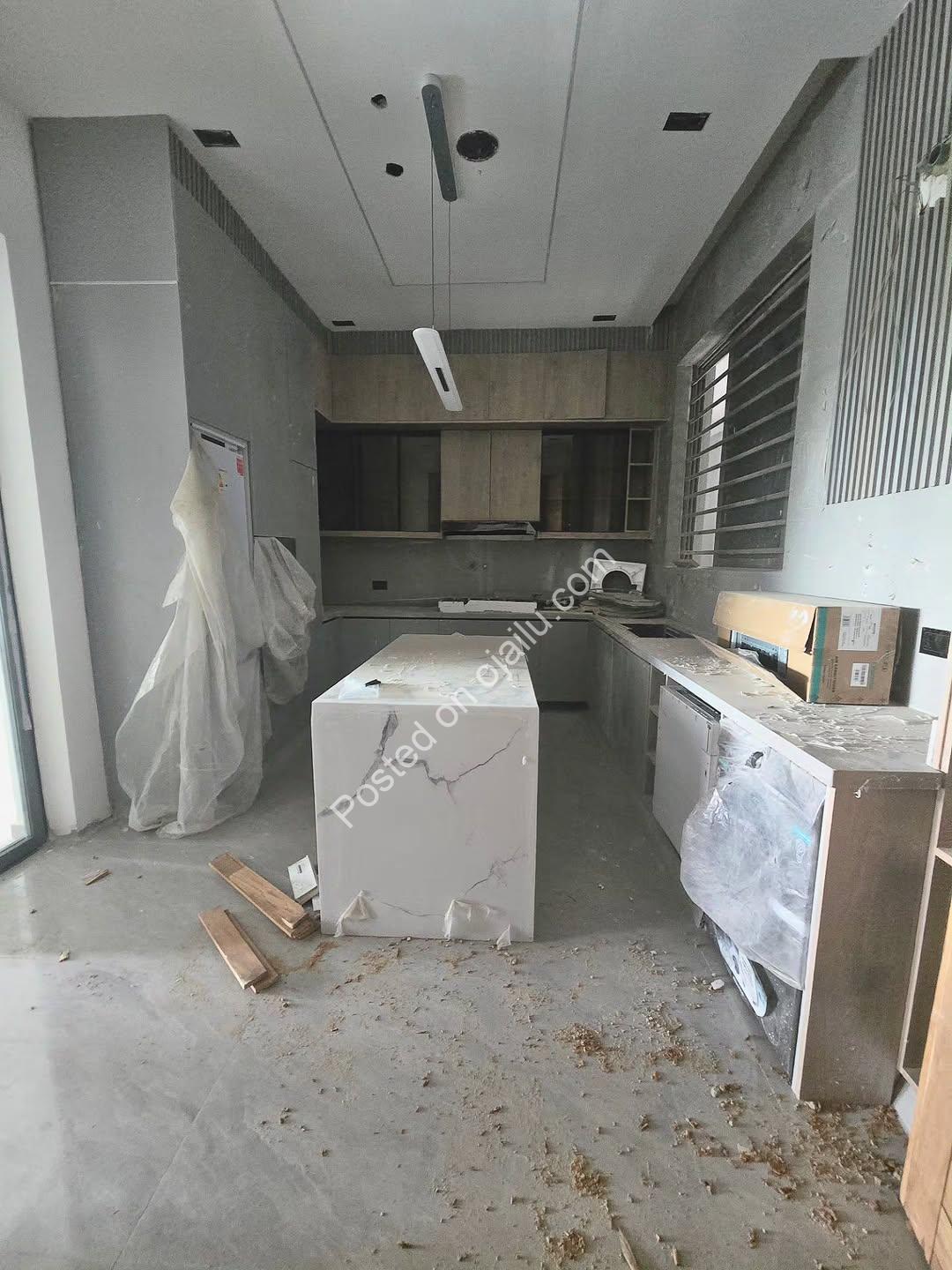 Elevator 3-Bed Ensuite with Pool & Gym in Prime Ikeja