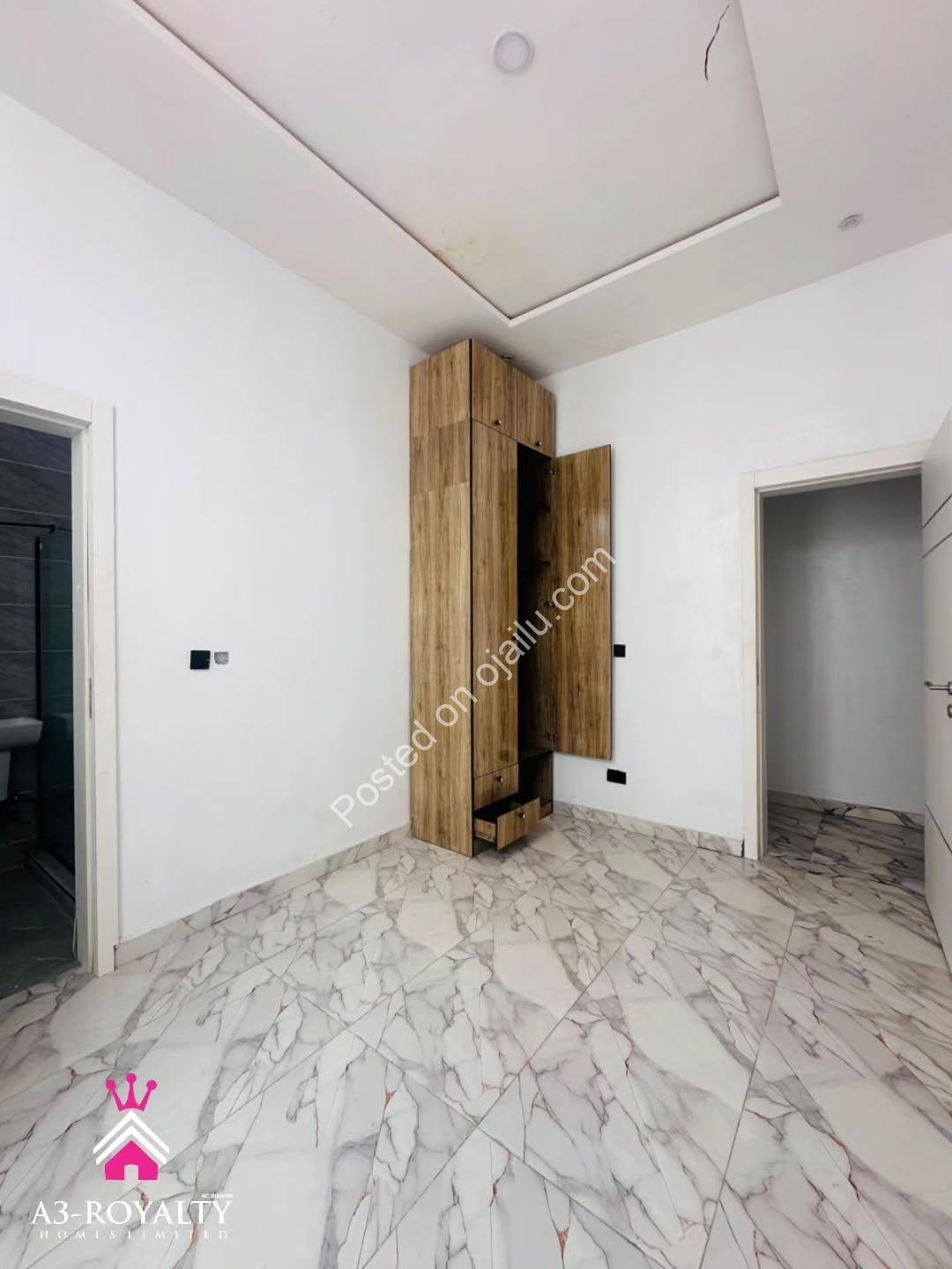 Move-In Ready 4-Bed Duplex in Gated Lekki Estate