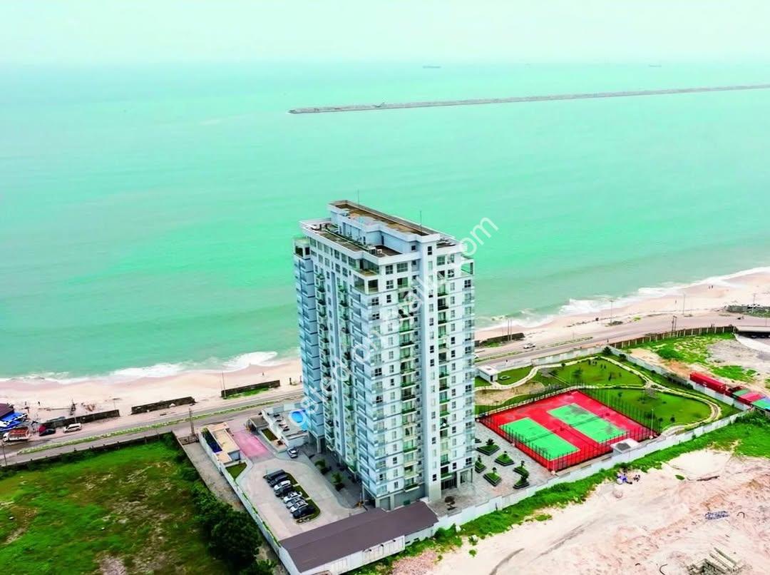 Lagos Oceanfront Haven: 2-Bedroom Luxury with Pool & Tennis