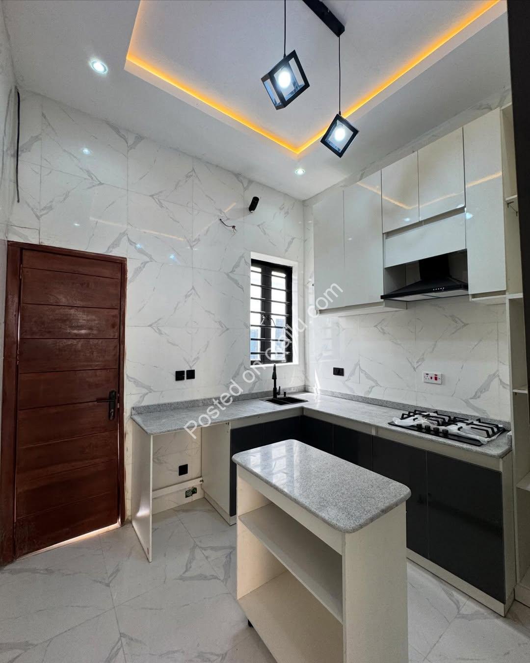 Stunning 4-Bed Terrace Duplex in Prime Ikota