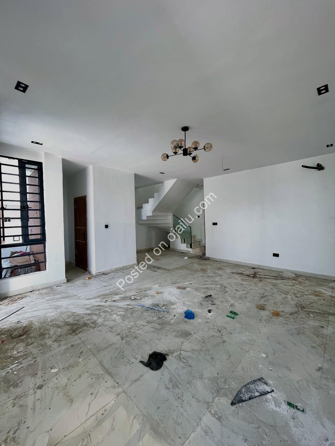 Stunning 5-Bed Ikota Villa: Your Dream Lagos Lifestyle Awaits