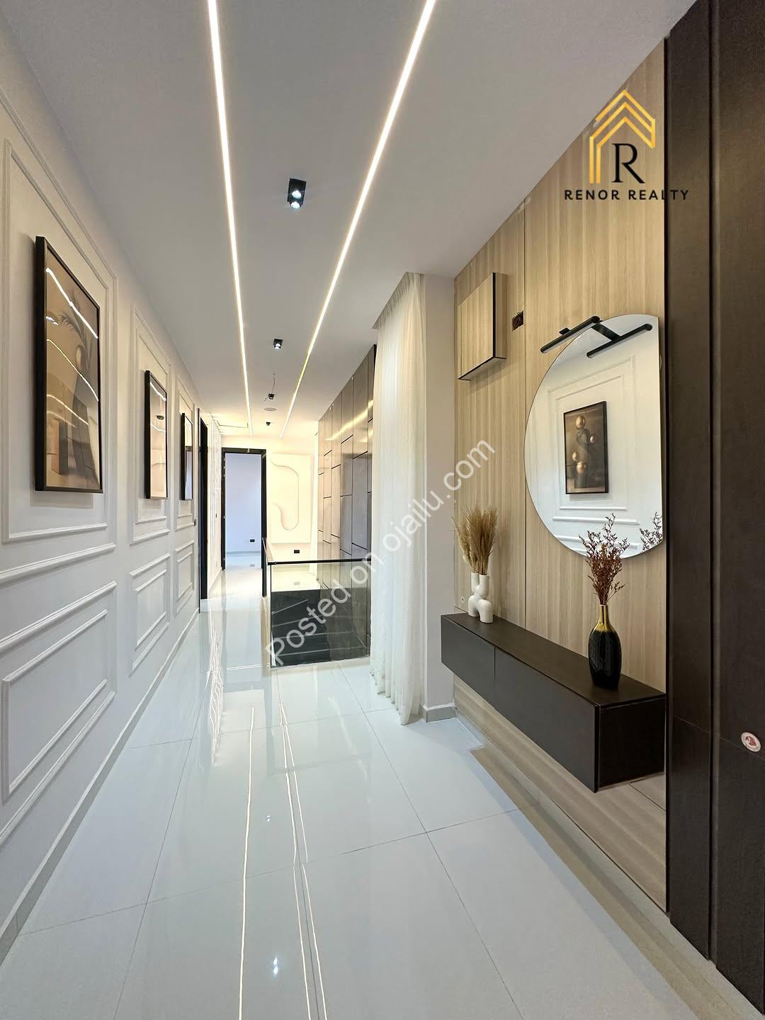 Sleek 5-Bedroom Haven with Resort-Style Pool in Ikota