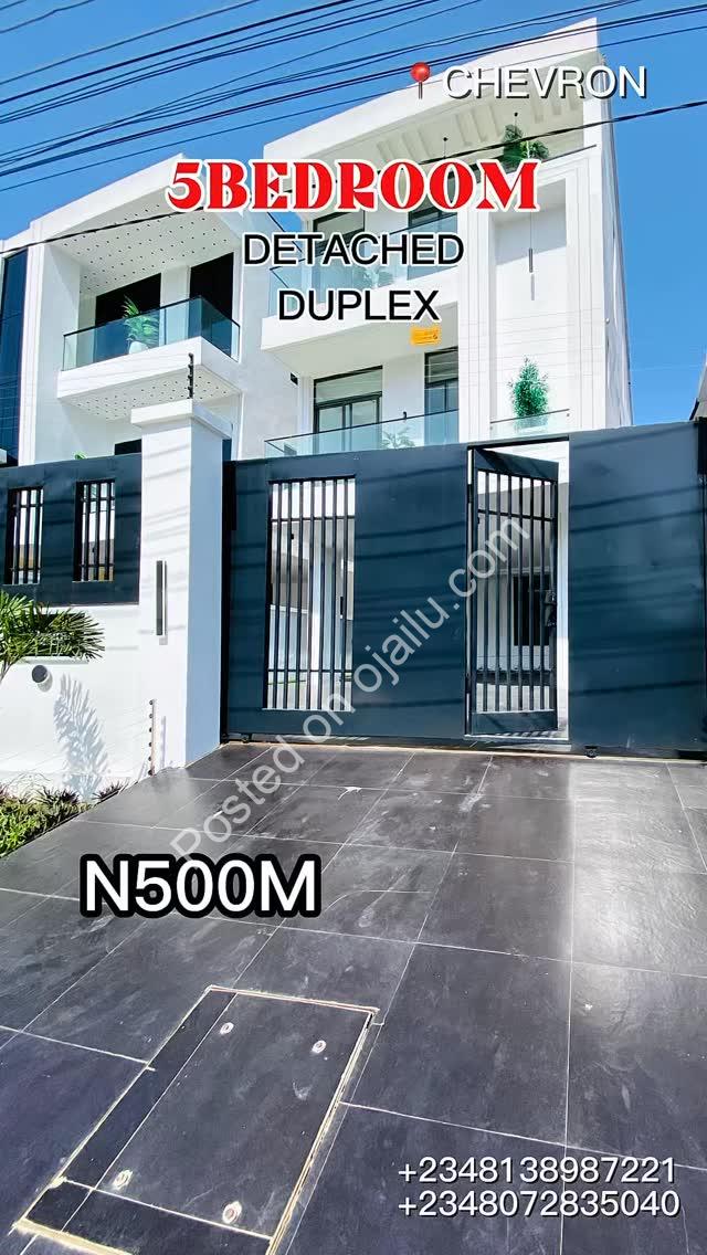 Lekki’s Ultimate 5-Bed Estate Gem with Pool