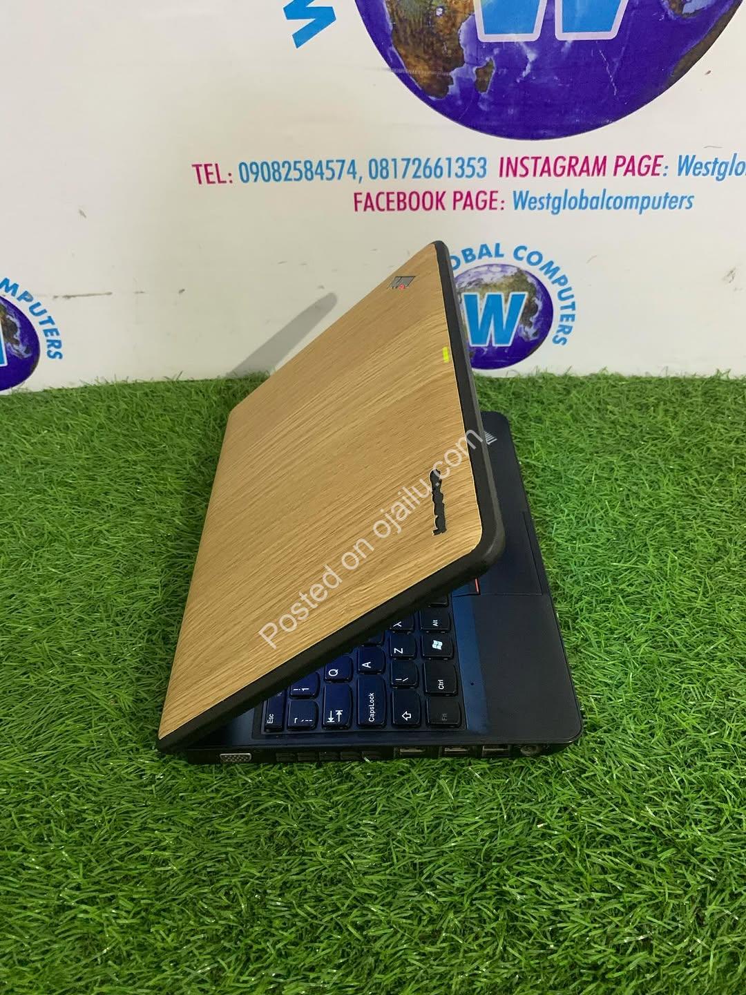 Unleash Power: Lenovo X131e with 6GB RAM & SSD Speed!