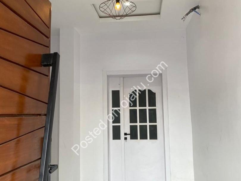 Chevron Haven: 5-Bed Estate with Pool & 24/7 Power