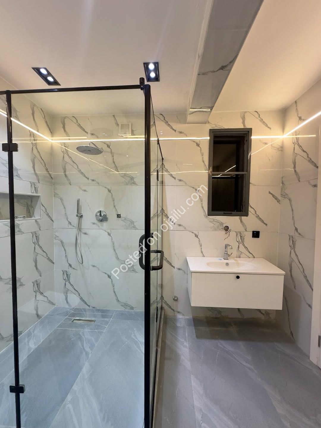 Exquisite 5-Bedroom Haven in Ajah’s Royal Garden Estate