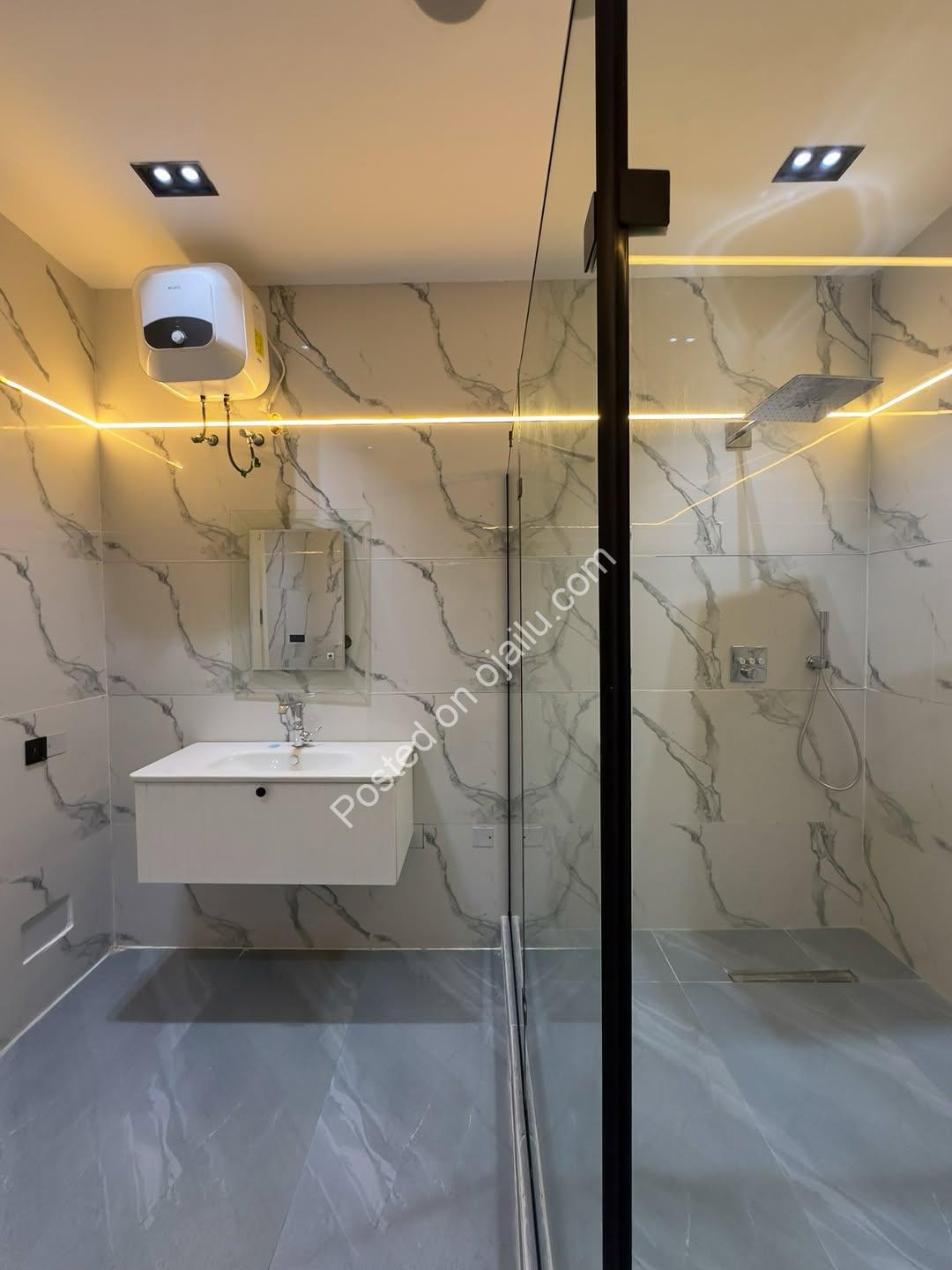 Exquisite 5-Bedroom Haven in Ajah’s Royal Garden Estate